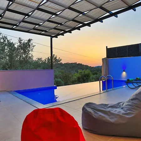 1 Bedroom 5374 * Kalkan
