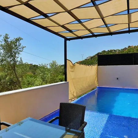 1 Bedroom 5374 Villa *
